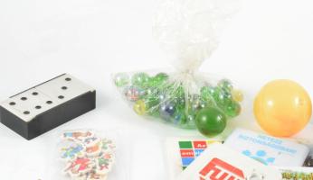 Vegyes játék tétel, közte tili-toli, puzzle, marokkó, domino, stb