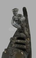 Bronz keleti füstölőtartó, vietnámi csónak forma. A kabin, mint csillapító, levehető XX. sz. eleje. ...