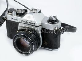 cca 1965-1975 Asahi Pentax K10000 japán gyártmányú fényképezőgép, Pentax-M 1:2 50mm objektívvel, ere...