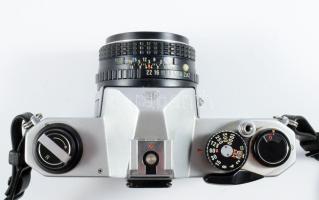 cca 1965-1975 Asahi Pentax K10000 japán gyártmányú fényképezőgép, Pentax-M 1:2 50mm objektívvel, ere...