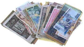 Vegyes, 110db-os magyar és külföldi bankjegytétel, közte Románia, Jugoszlávia, Lengyelország, Ausztr...