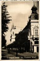 Szamosújvár, Gherla; Ferencrendiek temploma / street view, Franciscan church. photo