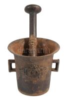 2-es méretű hadi mozsár, öntöttvas, d: 10 cm, m: 9 cm