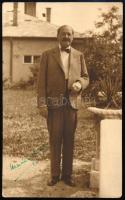 cca 1920-1940 Urmánczy Nándor (1868-1940) képviselő, politikus, író portréja, a fotó felületén autog...