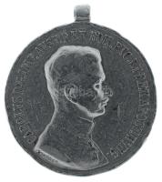 1917. "Károly Ezüst Vitézségi Érem II. osztálya" peremén jelzett Ag kitüntetés mellszalag ...
