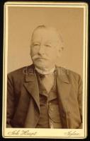 cca 1880-1890 Elegáns úr portréja, vizitkártya Joh. Haupt (Iglau, Jihlava) műterméből, 10,5x6,5 cm
