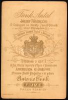 cca 1900 Elegáns hölgy portréja, kabinetfotó Fink Antal (József főherceg udvari fényképésze) fiumei ...