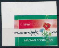 1989 Lebomlott vasfüggöny ívsarki vágott bélyeg