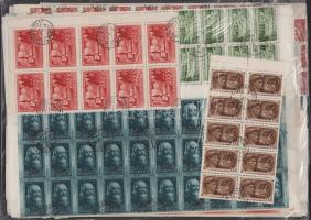 1.825 db bélyeg az 1950-es évekből ívekben és ívdarabokban (87.000)
