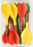 9 darab darts nyíl 3 színben, tartóban