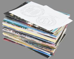 2002-2006 Mundus Mercurius asztrológiai folyóirat 43 száma, benne két duplummal, benne I. évf. 1 szá...