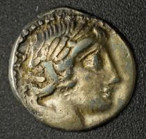 Róma, Köztársaság Kr.e. 90 / Denarius Ag (3,88g) T:XF,VF patina
Roman Republic 90 BC / Denarius Ag ...