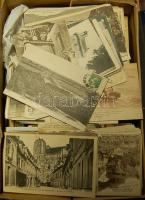 FRANCIAORSZÁG / FRANCE 2.600 háború előtti városképes lap, érdekes vegyes anyag jobbakkal / 2.600 pre-war topographic cards, with a lot of interesting and better ones