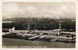 Berlin Flughafen Foto AK