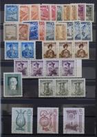 Ausztria tétel az 1910-es, 1920-as évektől a 70-es évekig, benne teljes sorok, darabok, blokkok is, ...