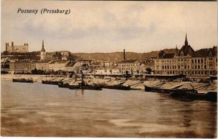 Pozsony, Pressburg, Bratislava; Duna-part, rakpart, gőzhajó, uszály, vár / Danube riverside, quay, s...