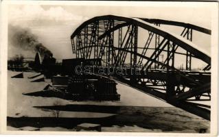 Gyékényes-Zákány. A robbantott Dráva híd helyreállítása, az új híd. 101. Vép. e. / WWII Hungarian mi...
