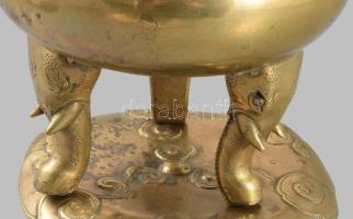 Kínai bronz füstölőtartó, foo kutya fogóval, talapzaton, m: 30 cm