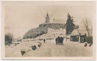 Karcfalva, Csík-Karczfalva, Csíkkarcfalva, Carta; látkép télen, vártemplom / view in winter, castle ...