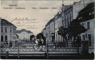 1917 Fogaras, Fagaras; Gimnázium, Fő tér. Thierfeld Dávid kiadása / high school, square