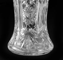 Ólomkristály váza gazdag csiszolással, jelzés nélkül, hibátlan, m: 23,5 cm