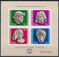 1976 Bélyegnap (49.) vágott blokk, hátoldalán "A MAGYAR POSTA AJÁNDÉKA" felirattal (20.000...
