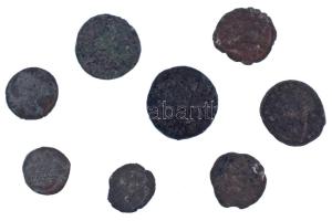 Római Birodalom vegyes III-IV. század 8db-os bronz érmetétel T:F-VG
Roman Empire mixed 3rd-4th cent...
