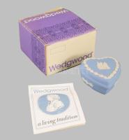 Wedgewood porcelán ékszeres ládika. Jelzett, hibátlan, eredeti dobozában 7 cm