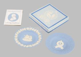 2 db Wedgewood porcelán tálka. Jelzett, hibátlan, eredeti dobozában d: 12 cm