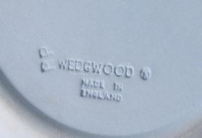 2 db Wedgewood porcelán tálka. Jelzett, hibátlan, eredeti dobozában d: 12 cm