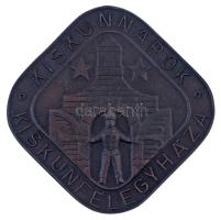 1980 k. "Kiskun napok - Kiskunfélegyháza" fém emlékplakett (87x87mm) T:XF