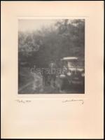 1931 Orphanides János (1876-1939): Páty (vadászok kutyával és automobillal). Fotoheliogravür, papír,...