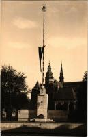 1941 Kassa, Kosice; Országzászló, székesegyház / Hungarian flag, cathedral. Győri és Boros photo