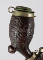 Antik faragott fa pipa, h: 14 cm