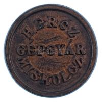 1879-1949. "Hercz Gépgyár Miskolczon" kétoldalas, öntött bronzozott Fe plakett, előlapján ...