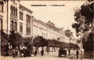 1917 Székesfehérvár, Vörösmarty tér. Vasúti levelezőlapárusítás 3976. (fl)
