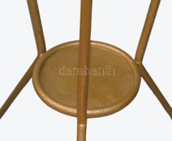 Antik vas mosdótál tartó, benne vízrendszerre is köthető pirogránit mosdókancsó, d: 42 cm, m: 82 cm ...