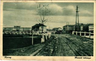1938 Karcag, Honvéd laktanya. Nagy Lajos kiadása (fa)
