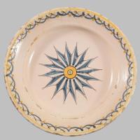 Tányér. 1780-1820 körül, Murány / Felvidék, jelzés nélkül, restaurált, d: 29,5 cm /// Plate. Circa 1...
