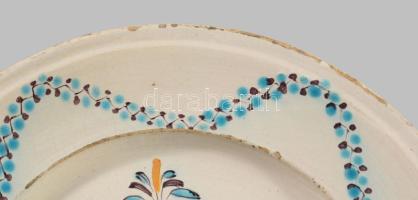 Tányér. 1780-1820 körül, Felső-Magyarország, jelzés nélkül, repedéssel, d: 28 cm /// Plate. Circa 17...