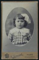 cca 1900-1910 Kislány portréja, vizitkártya G. Lovrovich fiumei műterméből, 10,5x6,5 cm