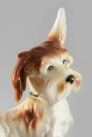 Porcelán kutya figura, jelzés nélkül, hibátlan, m: 14 cm