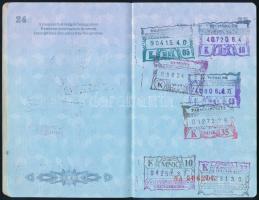 1988 Magyar Népköztársaság által kiállított útlevél török, görög, olasz vízumokkal