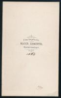 1863 Férfiportré, keményhátú fotó Mager Ármin komáromi műterméből, 10,5×6,5 cm