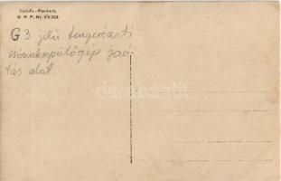 G3 jelű tengerészeti csónakrepülőgép javítás alatt, matrózok és pilóta / WWI K.u.k. Kriegsmarine, Au...