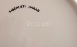 Hollóházi porcelán dísztál Faragó Miklós (1947- ) által tervezett "Le Quattro Staggioni" -...
