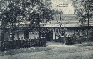 Tiszaeszlár Községháza