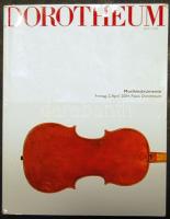 Dorotheum hangszerkatalógus árakkal 2004/musical instrument catalog 2004.