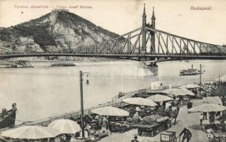 Budapest Ferenc József híd és a Rakpart piaccal