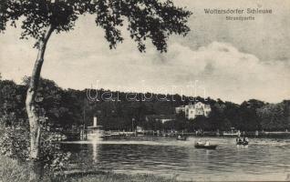 Woltersdorfer Schleuse lake with steamer